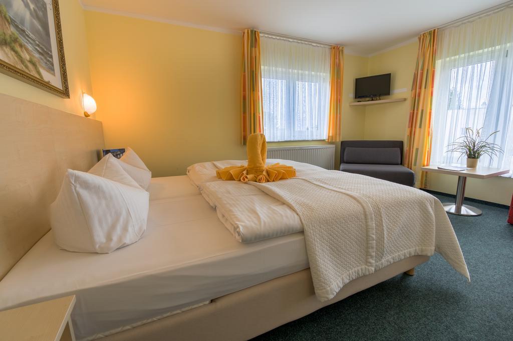 Pension Erdmann - Hotel Garni Херингсдорф Экстерьер фото
