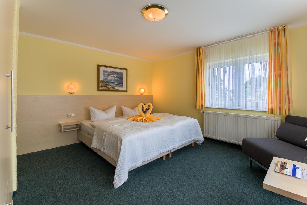 Pension Erdmann - Hotel Garni Херингсдорф Экстерьер фото